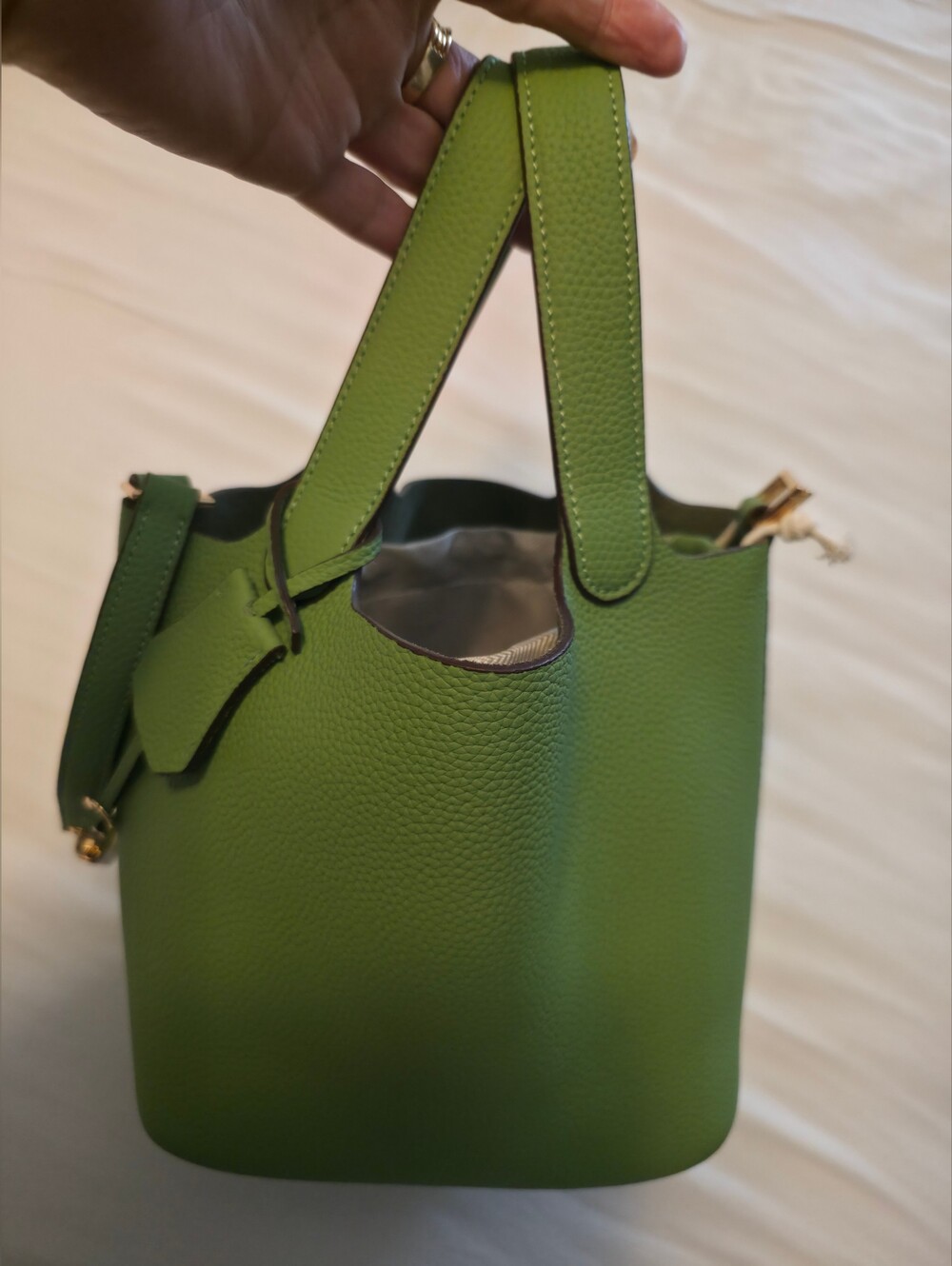 Green Pebbled Leather Bucket Bag - Women - Picture 3 of 5